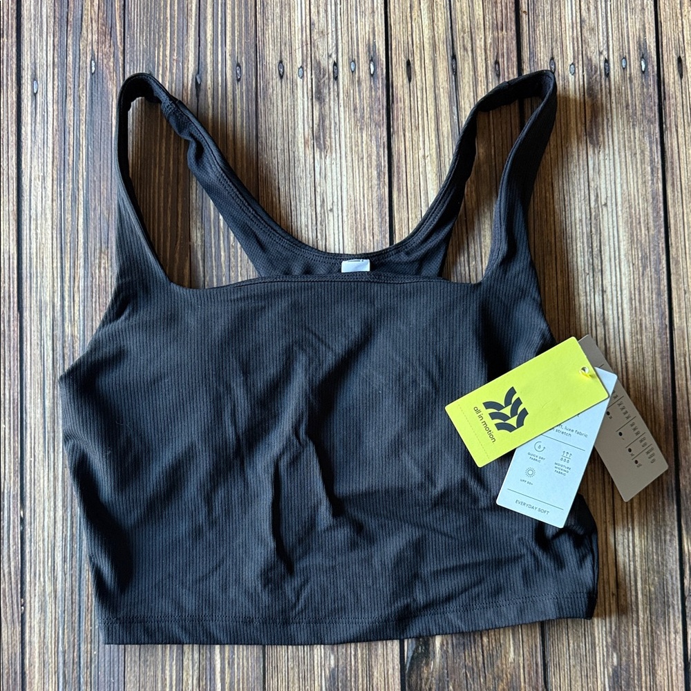 NWT All in Motion Black Ribbed Sports Bra Crop Tank XS